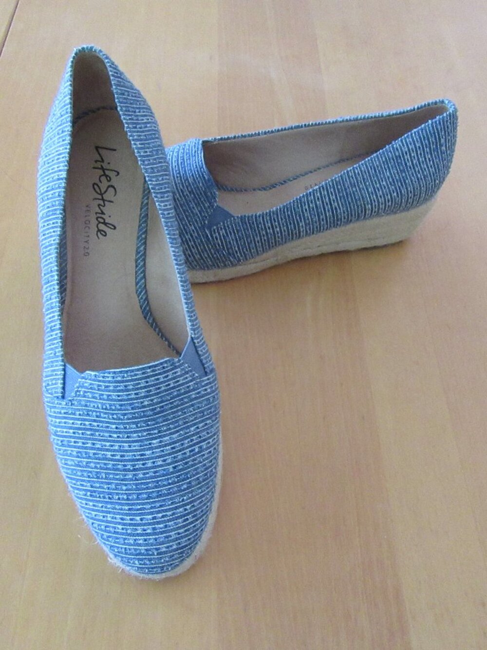 LifeStride Kamilla Espadrille wedge slip on womens shoes - blue - no box 9.5